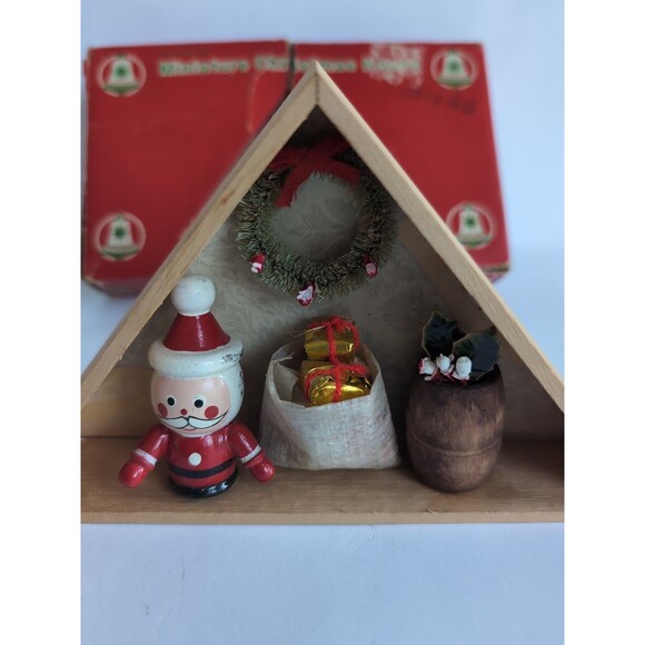 Vintage Commodore Wood Miniature Christmas Triangle House Diorama Wall Decor - Picture 3 of 9
